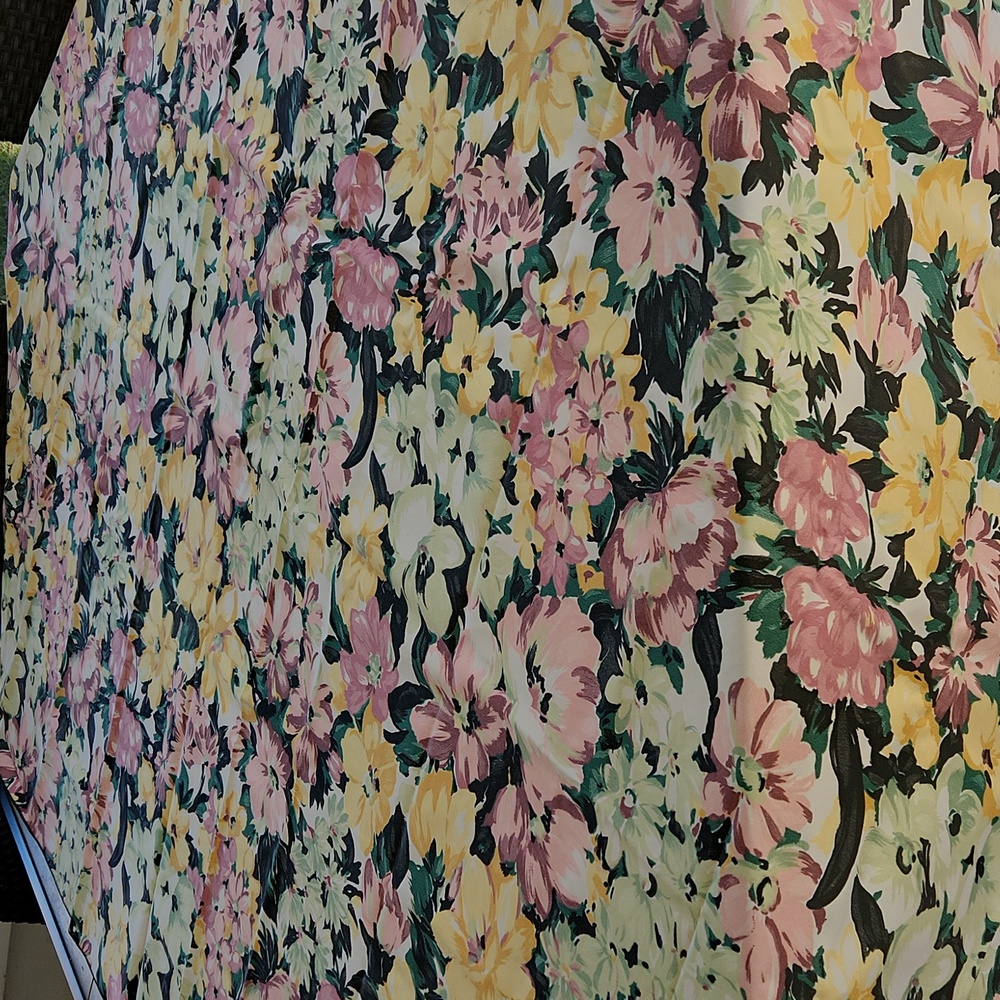 Vintage Italian Made Rectangular Floral Patterned Table Cloth